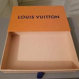 Louis Vuitton gift box for wallet scarf